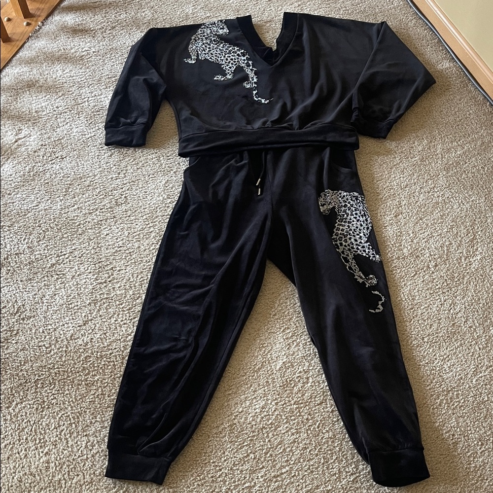 Black outfit with Leopard Design